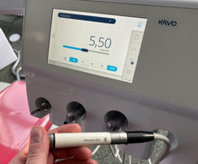 Laden Sie das Bild in den Galerie-Viewer, KaVo E70 Ausstellung