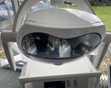 Laden Sie das Bild in den Galerie-Viewer, S220TR Ausstellung